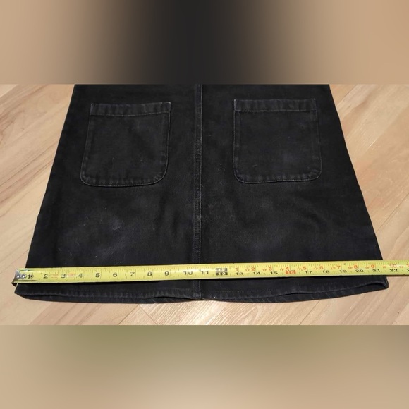 Monki denim pinafore dress in black - Picture 7 of 8